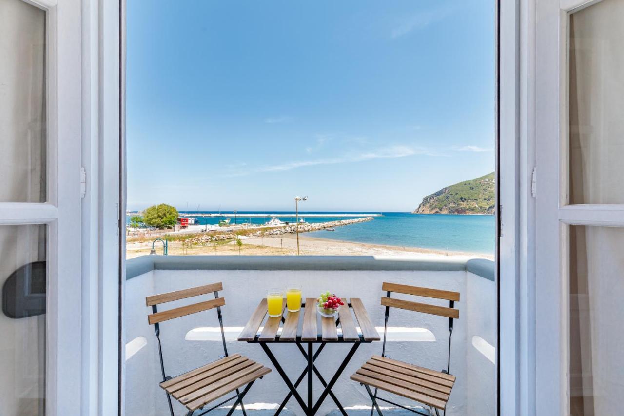 Uncle John'S Guesthouse Skopelos Eksteriør billede