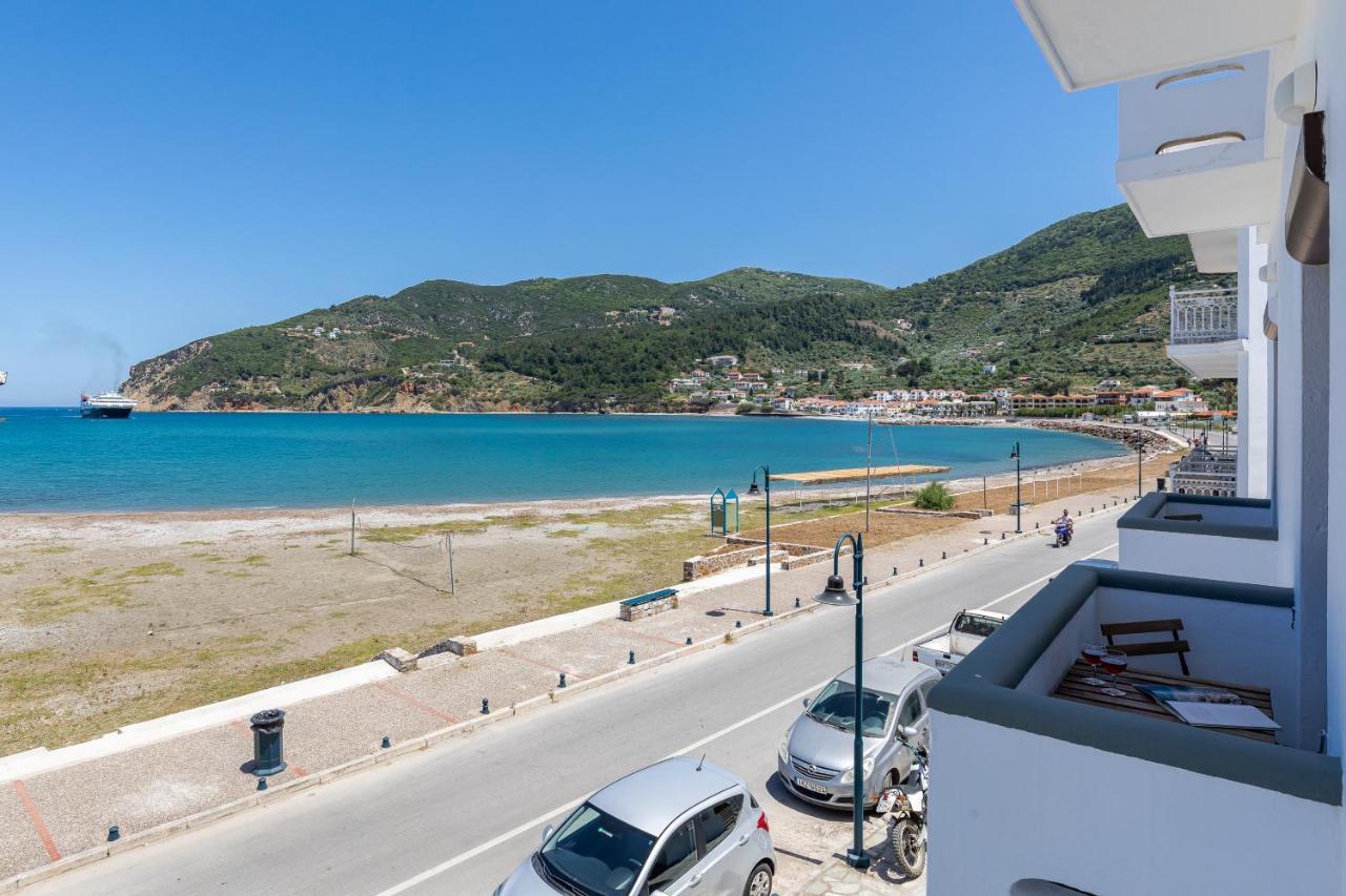 Uncle John'S Guesthouse Skopelos Eksteriør billede